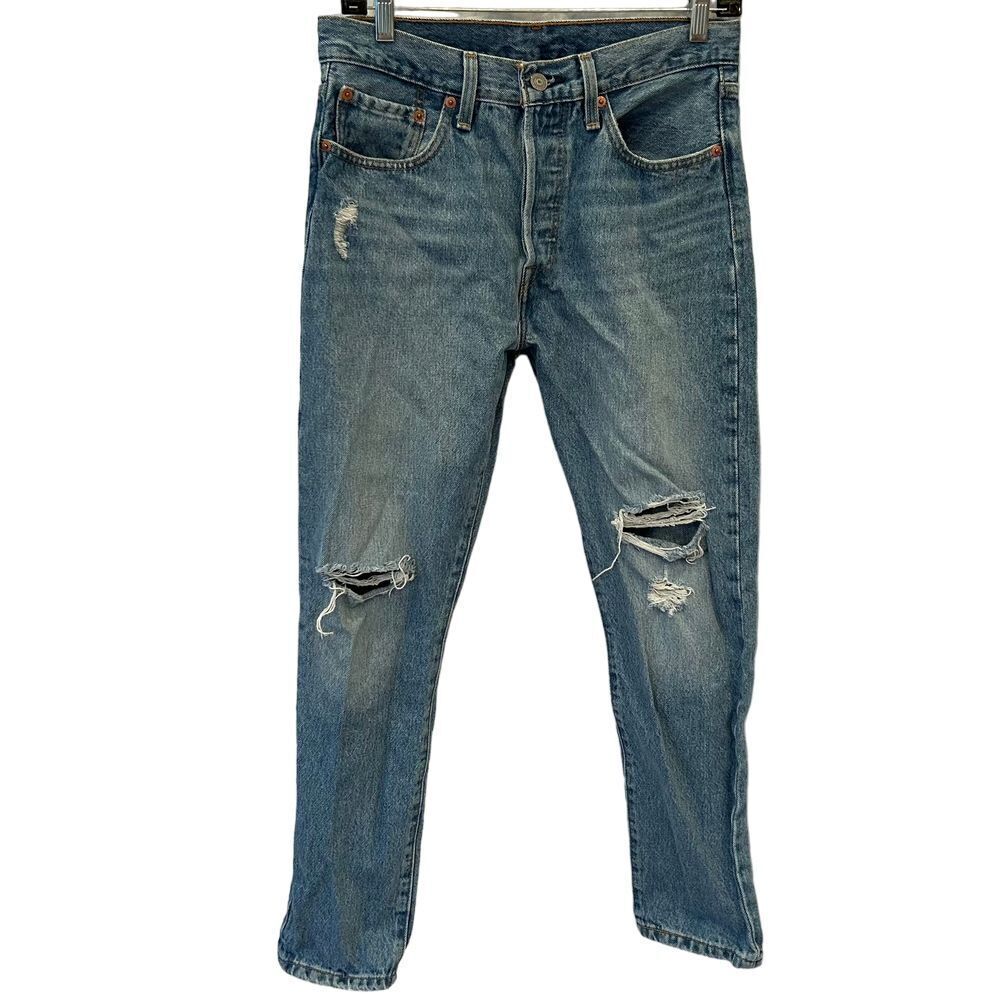 EUC Levi's 501 Skinny Tapered Distressed Button Fly Denim‎ Jeans Size 28 x 28